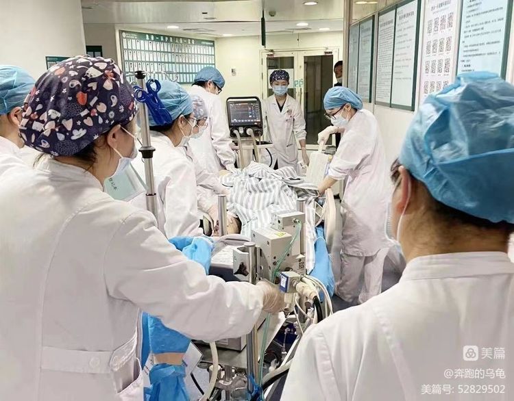 为什么呼吸机这么少寻医丨呼吸治疗师：为患者多“争”一口气，推着机器飞奔_https://www.jmylbn.com_新闻资讯_第2张