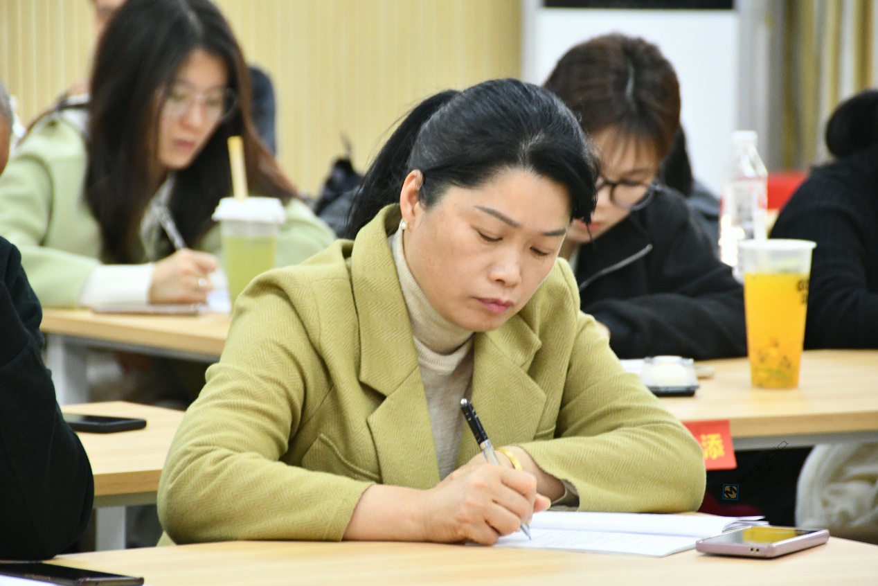 沅江：全力以赴，共铸高中教育新辉煌——全市高中教师培训纪实